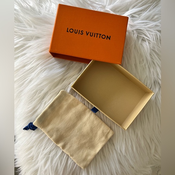 Louis Vuitton box and bag - Picture 2 of 8